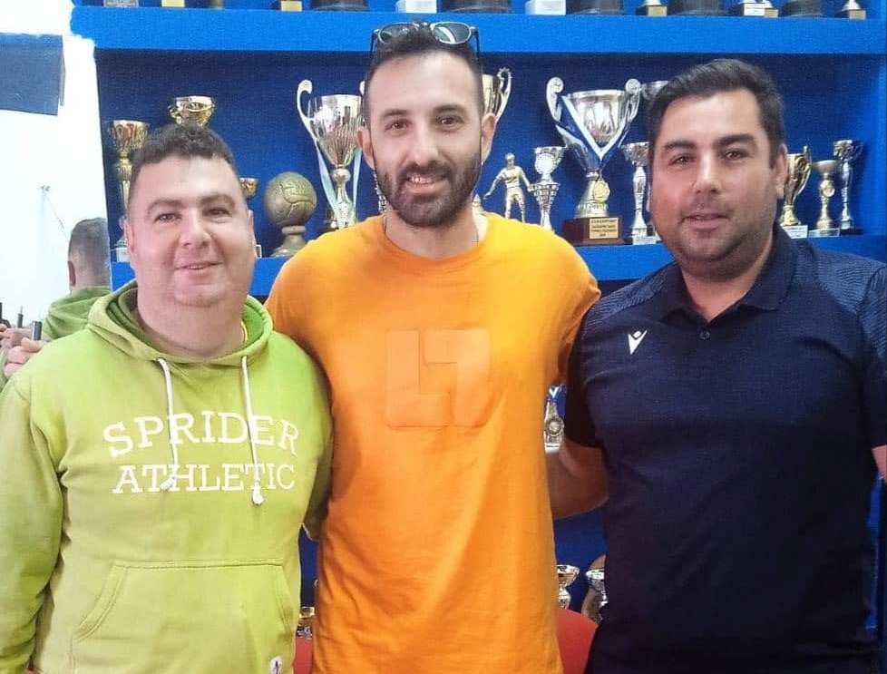 Παρέμεινε «σπίτι» του ο Μανωλάγκας