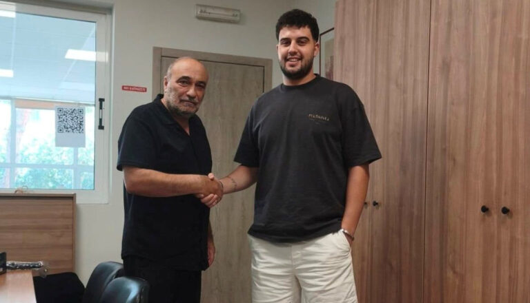 Στην Ελπίδα ο Μιχαλάκης